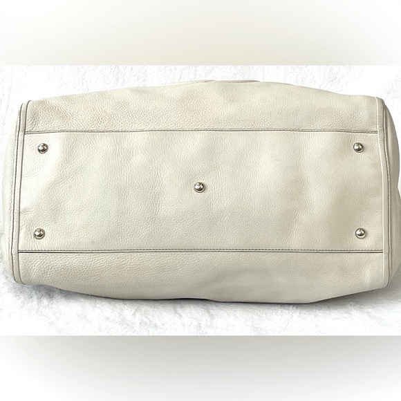 💯 Authentic Gucci Large Soho Tote Ivory Pebbled Leather GHW Tassel EUC Full Set - Picture 6 of 9